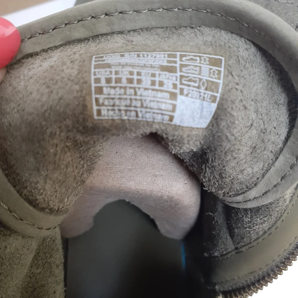 UGG Deconstructed Lace Boots Sz 8 - Picture 8 of 8